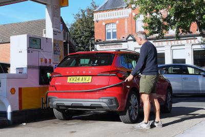 Skoda Kamiq long-term test filling up