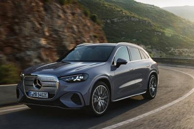 Grey Mercedes GLC EV front quarter tracking