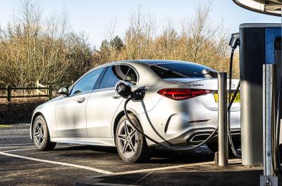 EV-public-charger-mercedes-c300e