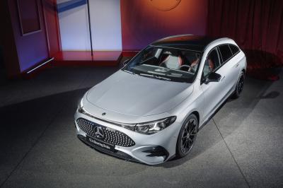 Static view of grey Mercedes CLA Shooting Brake