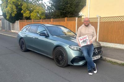 Mercedes E300de Estate front side static
