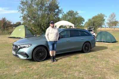 Mercedes E300de estate camping