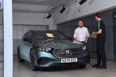Mercedes E300de Estate front static dealer handover