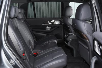 Mercedes GLS 2021 rear seats