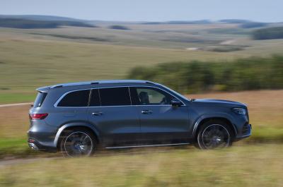 Mercedes GLS 2021 side