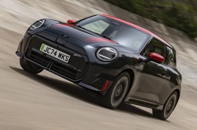 Mini John Cooper Works Electric front driving