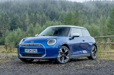 MINI Cooper static front