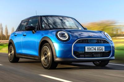 Mini Cooper 5 Door front right driving