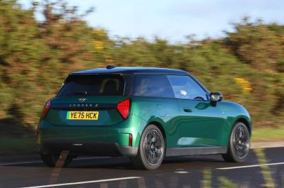 Mini Cooper SE LT rear driving