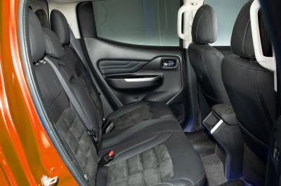 Mitsubishi L200 rear seats - 69 plate