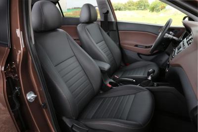 2015 Hyundai i20: inside the cabin