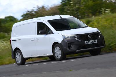 Nissan Townstar driving front right