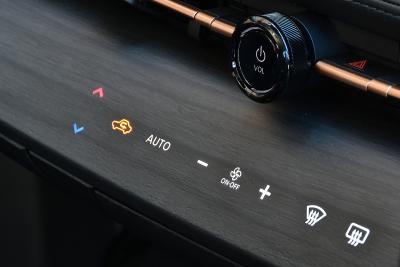 Nissan Ariya 2022 interior detail
