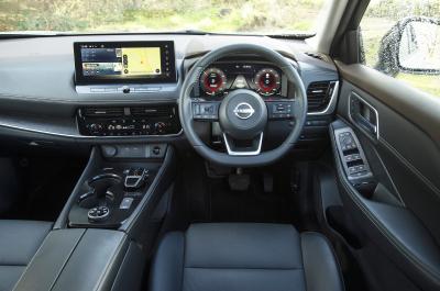 Nissan X-Trail dashboard