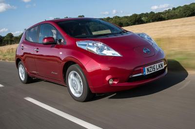 Plug-in car grant extended to 2018