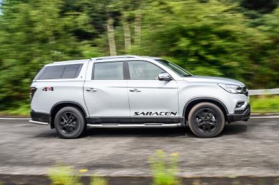Ssangyong Musso driving