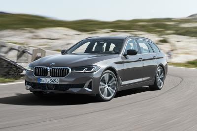 BMW 5 Series Touring 2020 wide front tracking