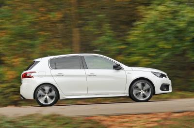 Peugeot 308 side - 17-plate car