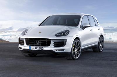 2015 Porsche Cayenne Turbo S - first pictures and details