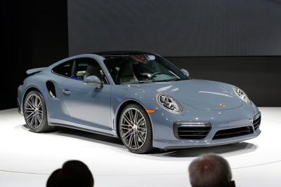2016 Porsche 911 Turbo and Turbo S unveiled