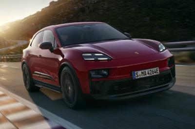 Porsche Macan Electric GTS front driving