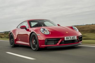 Porsche 911 GTS 2021 front