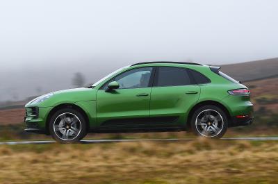 Porsche Macan S side