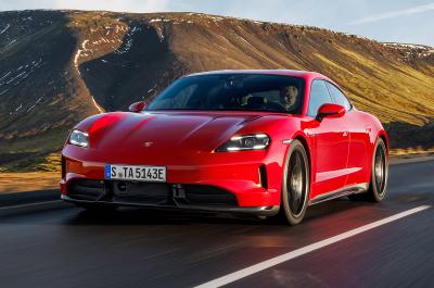 Porsche Taycan GTS front right driving