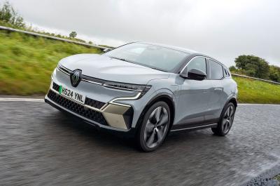 Renault Megane E-Tech front left driving