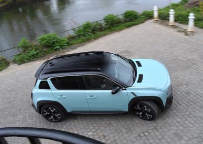 Renault 4 cornering from above