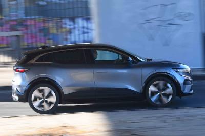 Renault Megane E-Tech side-on driving