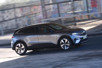 Renault Megane E-Tech LT front