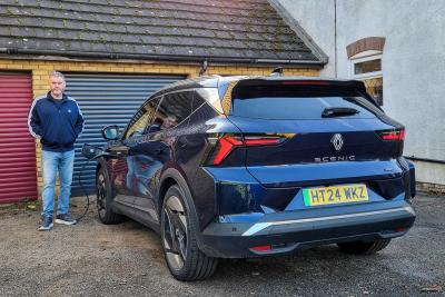 Renault Scenic home charging 1