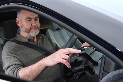 Renault Scenic using gear selector