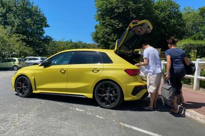 Long-term Audi RS3 France loading car