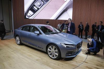 New Volvo S90 - specs and prices revealed