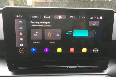Seat Leon hybrid long termer