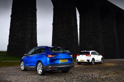 Skoda Enyaq iV vs Kia e_niro rears