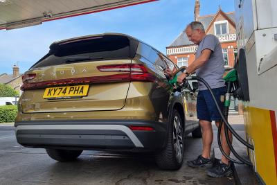 Skoda Kodiaq 2025 long-term test filling up
