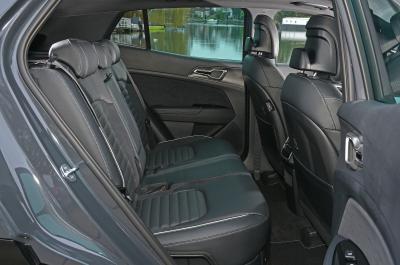 New Kia Sportage rear space
