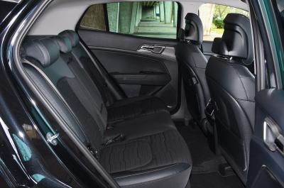 New Kia Sportage rear space