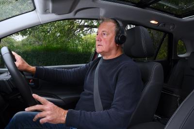 Suzuki S-Cross 2023 long term headphones