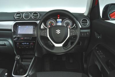 Suzuki Vitara interior