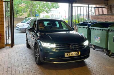 Volkswagen Tiguan reversing