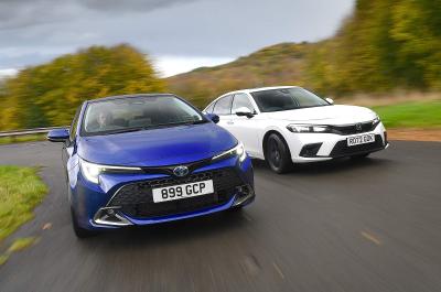 Honda Civic vs Toyota Corolla front driving