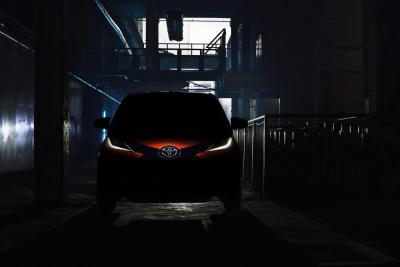2014 Toyota Aygo teaser shot revealed