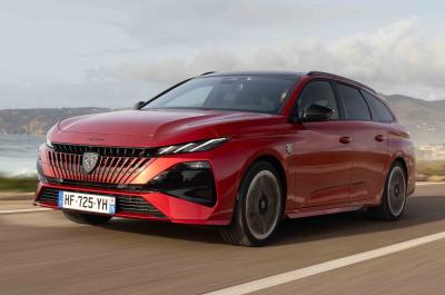 Peugeot 308 SW front left driving