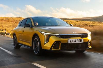 Kia K4 front dynamic