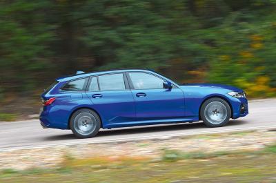 Used BMW 3 Series Touring 2019-present driving