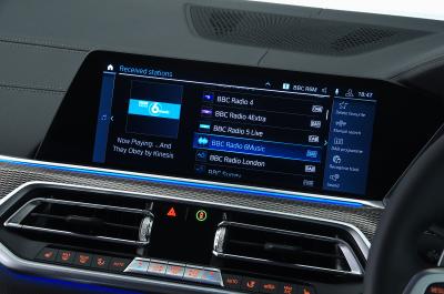 Used BMW X5 2018-present infotainment